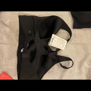 Athleta bra 34 D NWT black